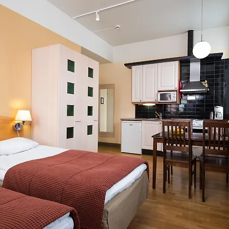 Szálloda Hotelli Ville 3*